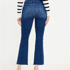 Loft Kick Crop Flare Jeans — Dark wash